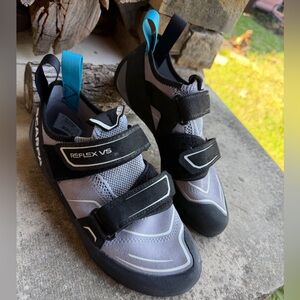 Scarpa Reflex VS Women's Climbing Shoes Gray & Black w/Pull Tabs Sz-40 (7.5)   D